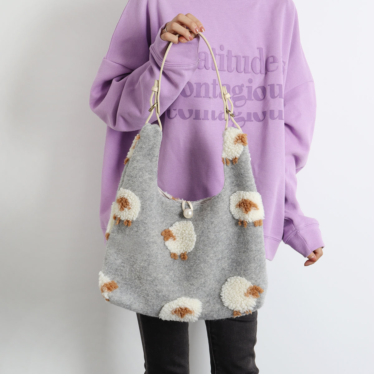Plush Gray Lamb Tote Bag for Women, Soft and Cute Large Capacity Design, Trendy Niche Style Plush Gray Lamb Tote Bag for Women, Soft and Cute Large Capacity Design, Trendy Niche Style