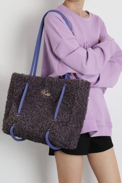 Plush Tote Bag for Women - 2023 Autumn Winter Minimalist Niche Design, Large Capacity High-End Feel Handbag