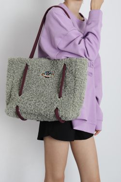 Plush Tote Bag for Women - 2023 Autumn Winter Minimalist Niche Design, Large Capacity High-End Feel Handbag