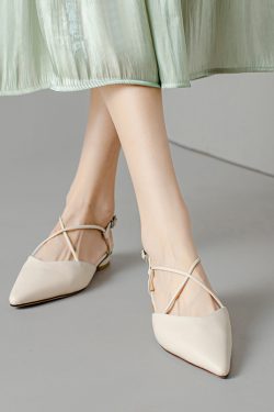 Pointed Cross-Strap Closed-Toe Flat Sandals for Women – Genuine Leather Outdoor Summer Footwear 2024, French Style