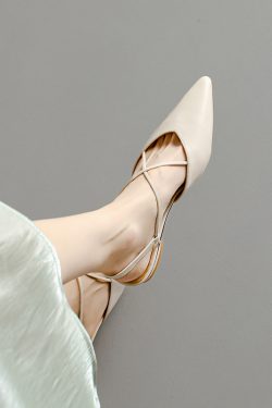 Pointed Cross-Strap Closed-Toe Flat Sandals for Women – Genuine Leather Outdoor Summer Footwear 2024, French Style