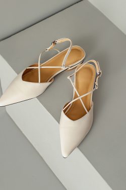 Pointed Cross-Strap Closed-Toe Flat Sandals for Women – Genuine Leather Outdoor Summer Footwear 2024, French Style