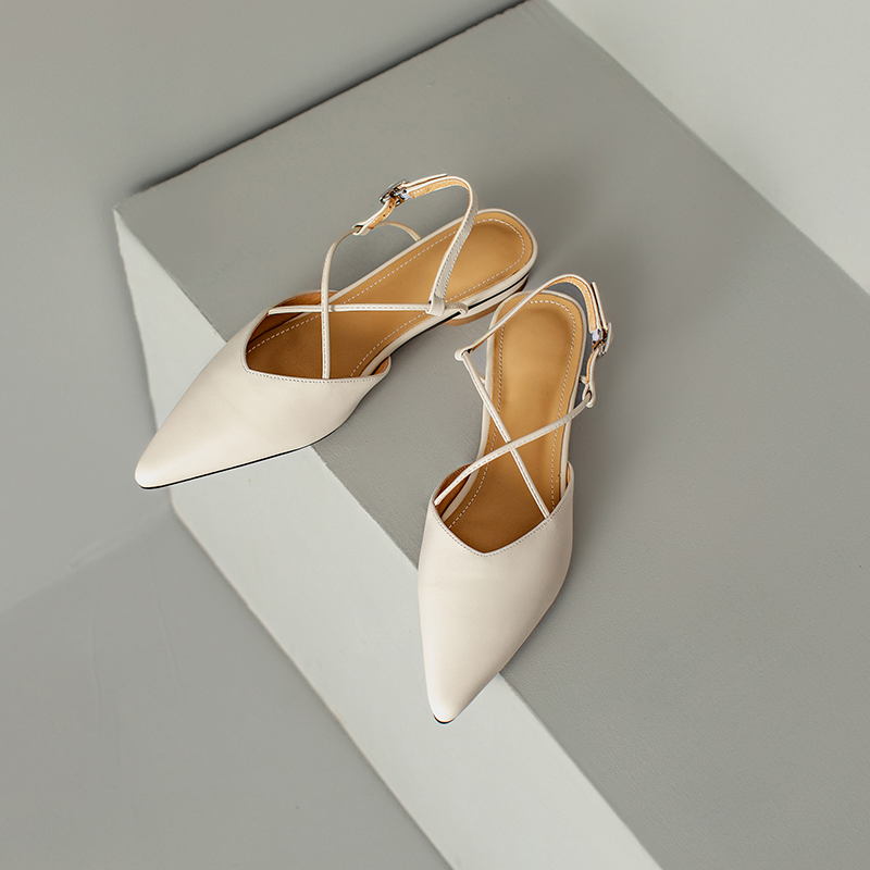 Pointed Cross-Strap Closed-Toe Flat Sandals for Women – Genuine Leather Outdoor Summer Footwear 2024, French Style Pointed Cross-Strap Closed-Toe Flat Sandals for Women – Genuine Leather Outdoor Summer Footwear 2024, French Style