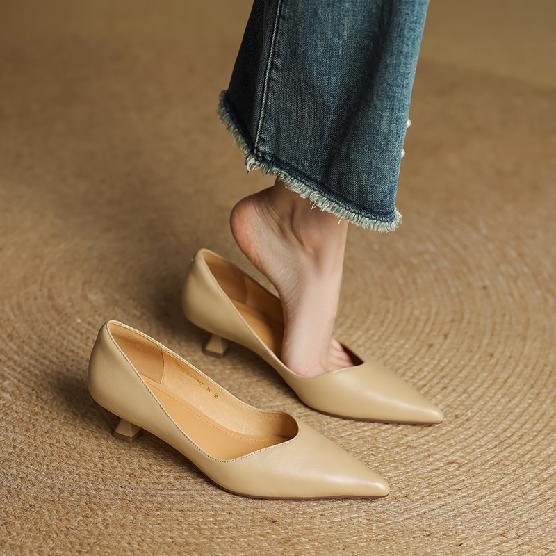 Pointed Toe Apricot Women's High Heels - Elegant Thin Heels for Spring 2025, Versatile Commuter Style, Genuine Leather Pointed Toe Apricot Women's High Heels - Elegant Thin Heels for Spring 2025, Versatile Commuter Style, Genuine Leather