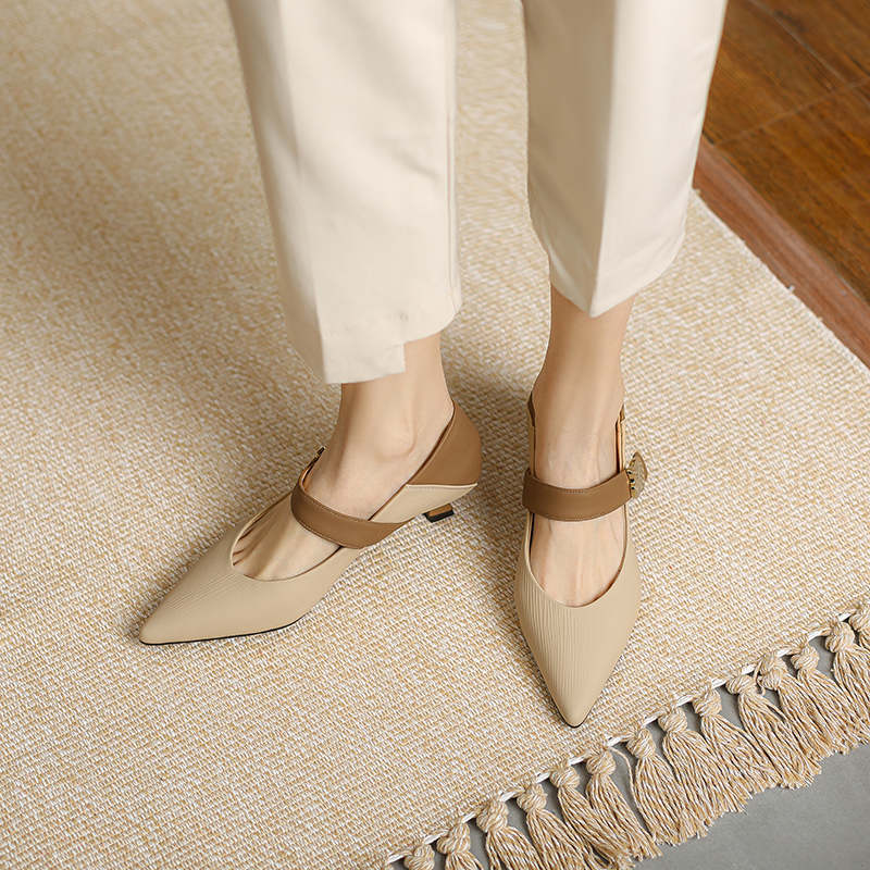 Pointed Toe One-Strap Mary Jane Shoes for Women - Fashionable Slimming Design, Versatile Style, Ideal for 90s and Y2K Looks Pointed Toe One-Strap Mary Jane Shoes for Women - Fashionable Slimming Design, Versatile Style, Ideal for 90s and Y2K Looks