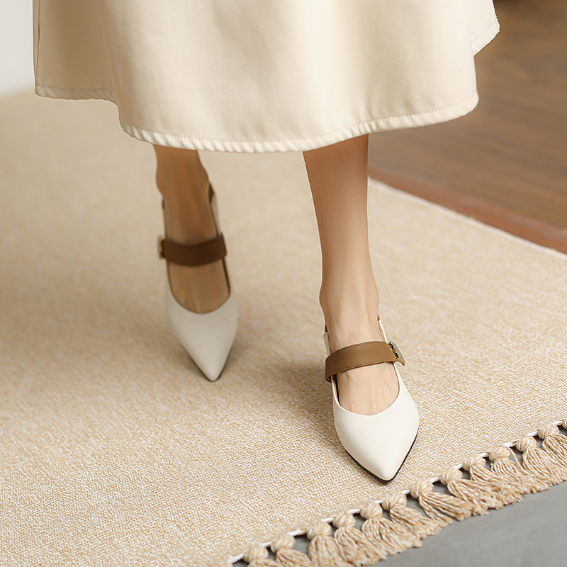 Pointed Toe One-Strap Mary Jane Shoes for Women - Fashionable Slimming Design, Versatile Style, Ideal for 90s and Y2K Looks Pointed Toe One-Strap Mary Jane Shoes for Women - Fashionable Slimming Design, Versatile Style, Ideal for 90s and Y2K Looks