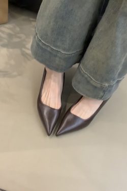 Pointed Toe Sheepskin Black High Heels for Women - Stylish French Slip-On Kitten Heel Flats for Commuting and Versatile Wear