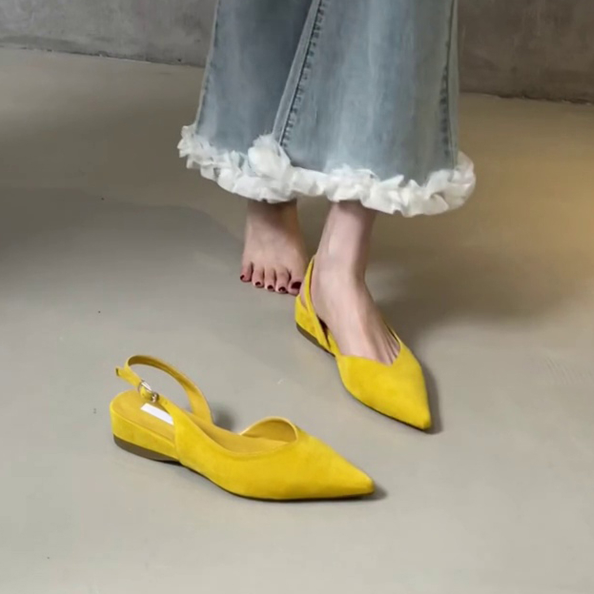 Pointed Toe Sheepskin Wedge Heeled Sandals for Women, French Minimalist Back Strap Evening Shoes, Chic Commuting Flats Pointed Toe Sheepskin Wedge Heeled Sandals for Women, French Minimalist Back Strap Evening Shoes, Chic Commuting Flats