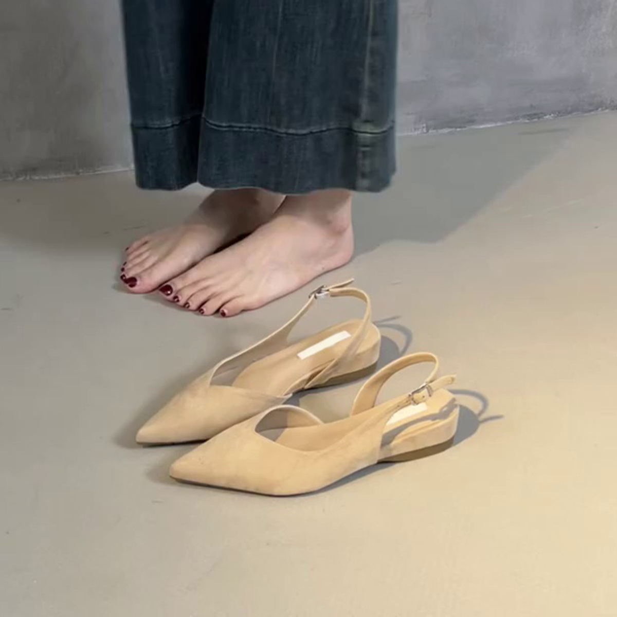 Pointed Toe Sheepskin Wedge Heeled Sandals for Women, French Minimalist Back Strap Evening Shoes, Chic Commuting Flats Pointed Toe Sheepskin Wedge Heeled Sandals for Women, French Minimalist Back Strap Evening Shoes, Chic Commuting Flats