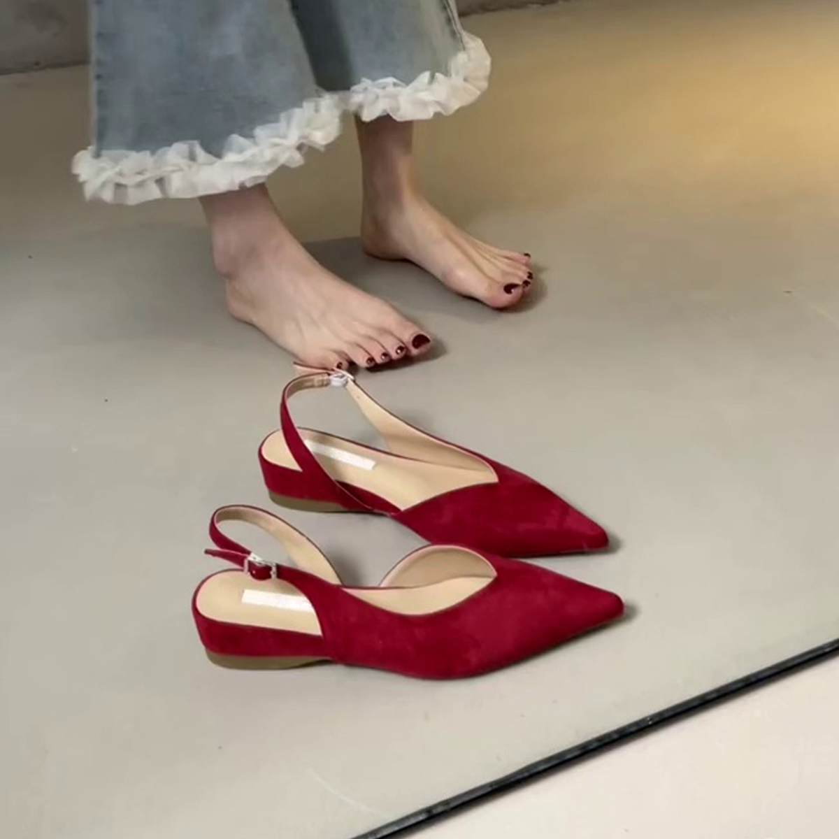 Pointed Toe Sheepskin Wedge Heeled Sandals for Women, French Minimalist Back Strap Evening Shoes, Chic Commuting Flats Pointed Toe Sheepskin Wedge Heeled Sandals for Women, French Minimalist Back Strap Evening Shoes, Chic Commuting Flats