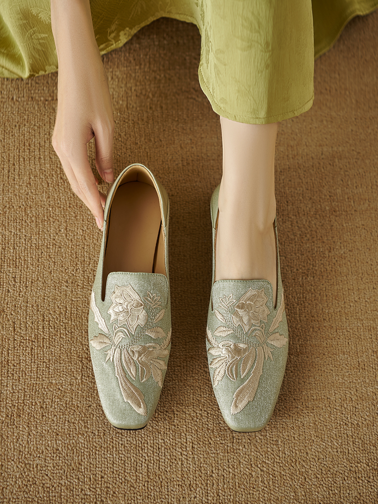 Pointed Toe Women's Genuine Leather High Heels - Elegant Stiletto Shoes with Shallow Mouth Design, Italian Corso Venezia Style Pointed Toe Women's Genuine Leather High Heels - Elegant Stiletto Shoes with Shallow Mouth Design, Italian Corso Venezia Style