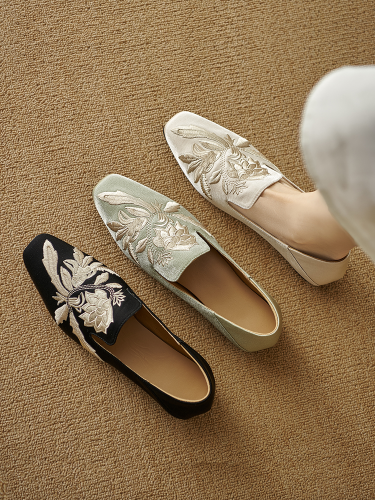 Pointed Toe Women's Genuine Leather High Heels - Elegant Stiletto Shoes with Shallow Mouth Design, Italian Corso Venezia Style Pointed Toe Women's Genuine Leather High Heels - Elegant Stiletto Shoes with Shallow Mouth Design, Italian Corso Venezia Style