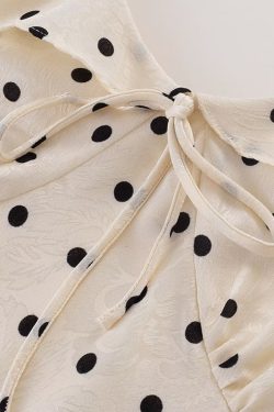 Polka Dot Print Ruffled V-Neck Puff Sleeve Dress for Women - Slimming Waist-Defining Long Dress, Perfect for 90s and Y2K Style