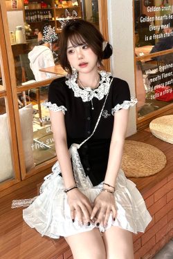 Polka Dot Spliced Black Knitted Short Sleeve Women's Summer Top - Fitted Slim College Style