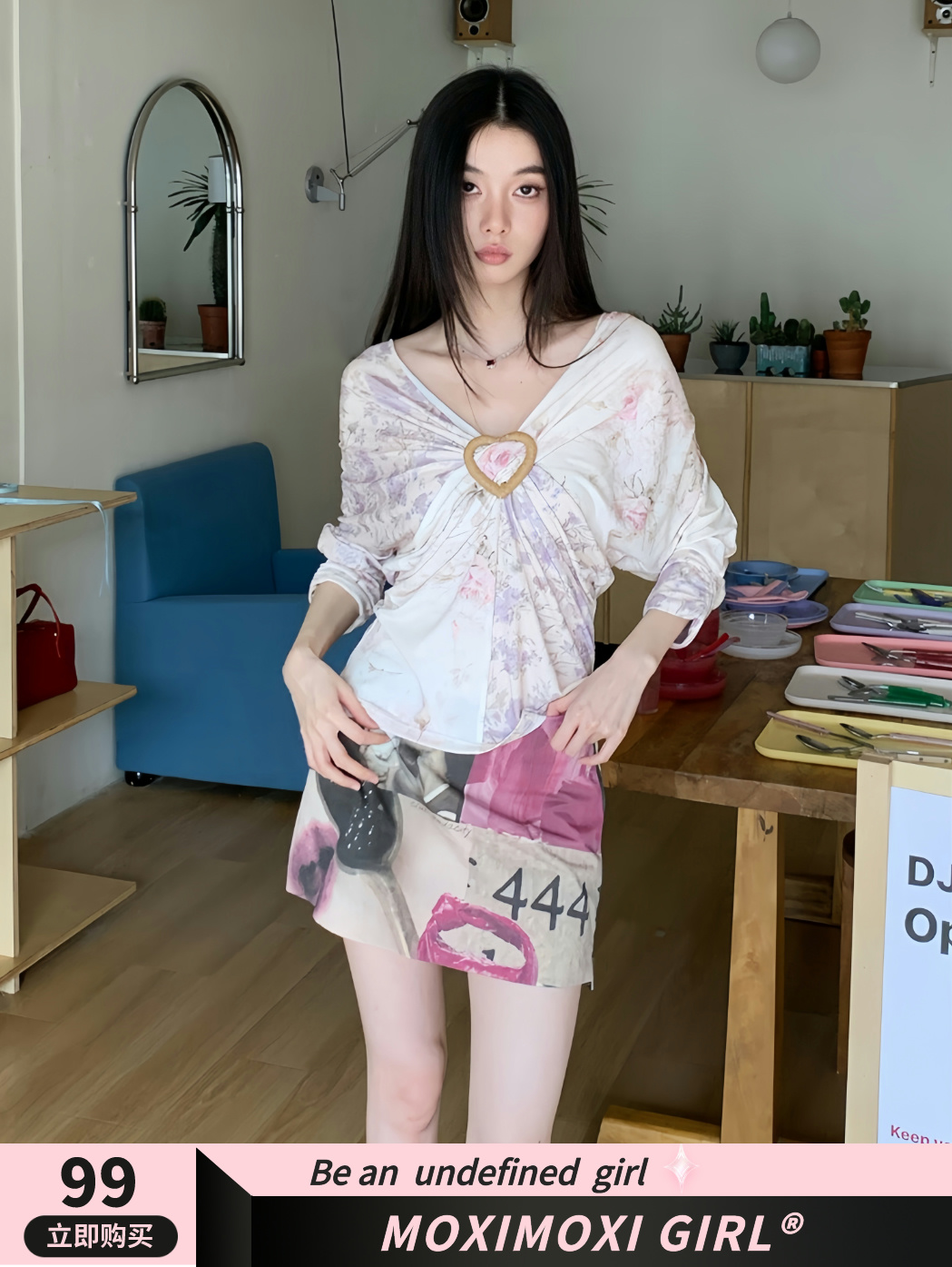 Purple Floral Patchwork V-Neck Knitted Short-Sleeve T-Shirt - Elastic Loose Fit Summer Top for Y2K and 90s Style Purple Floral Patchwork V-Neck Knitted Short-Sleeve T-Shirt - Elastic Loose Fit Summer Top for Y2K and 90s Style