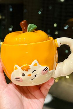 Quirky Apple Cat Ceramic Mug with Lid - Cute Fun Water Cup for Girls, Perfect Birthday Gift Idea