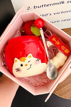 Quirky Apple Cat Ceramic Mug with Lid - Cute Fun Water Cup for Girls, Perfect Birthday Gift Idea