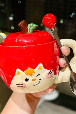 Quirky Apple Cat Ceramic Mug with Lid - Cute Fun Water Cup for Girls, Perfect Birthday Gift Idea
