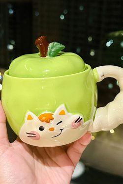 Quirky Apple Cat Ceramic Mug with Lid - Cute Fun Water Cup for Girls, Perfect Birthday Gift Idea