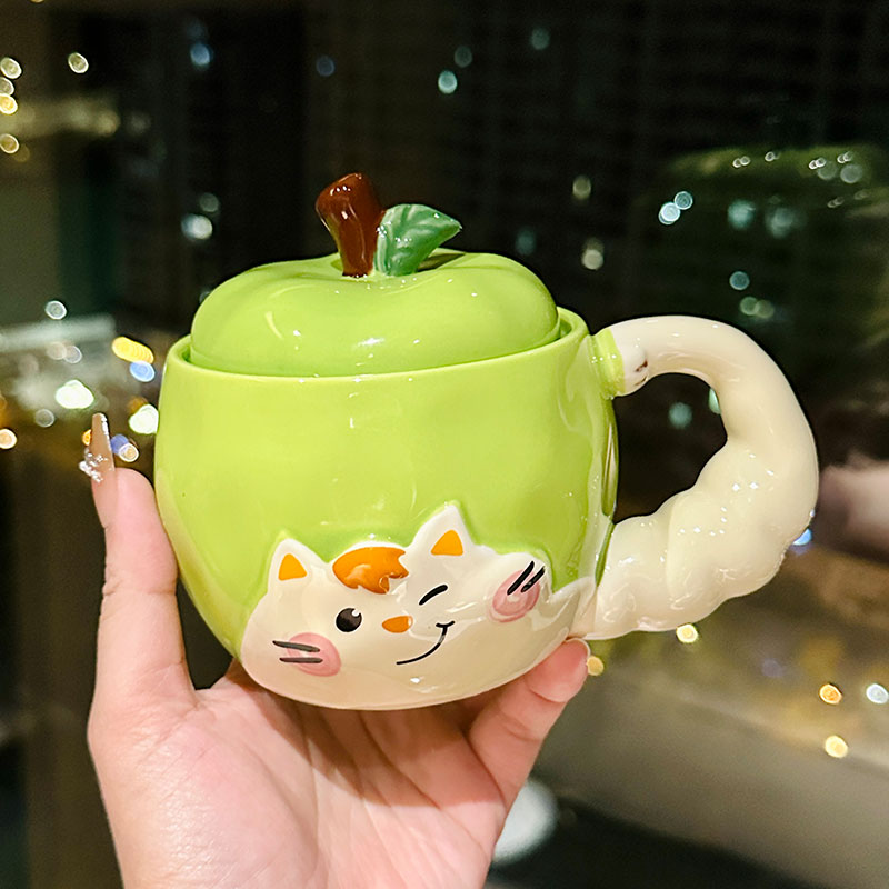 Quirky Apple Cat Ceramic Mug with Lid - Cute Fun Water Cup for Girls, Perfect Birthday Gift Idea Quirky Apple Cat Ceramic Mug with Lid - Cute Fun Water Cup for Girls, Perfect Birthday Gift Idea