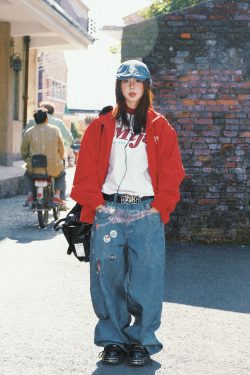 Red American Retro Letter Print Work Jacket for Women - Loose Fit Versatile Spring Jacket in Casual Style