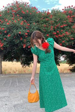 Red Floral Dress for Women, Loose Puff Sleeve Long Dress with French V-neck, Summer Flowers Design, Vintage Style, Perfect for Summer Outings