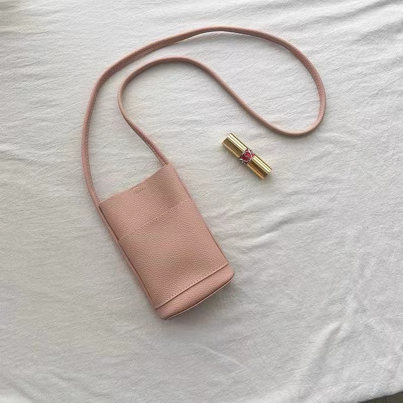 Red Mini Crossbody Handbag for Women - 2024 Korean Casual Phone Bag, Minimalist Fashion, Trendy Ins Style Red Mini Crossbody Handbag for Women - 2024 Korean Casual Phone Bag, Minimalist Fashion, Trendy Ins Style