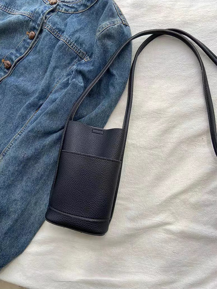 Red Mini Crossbody Handbag for Women - 2024 Korean Casual Phone Bag, Minimalist Fashion, Trendy Ins Style Red Mini Crossbody Handbag for Women - 2024 Korean Casual Phone Bag, Minimalist Fashion, Trendy Ins Style