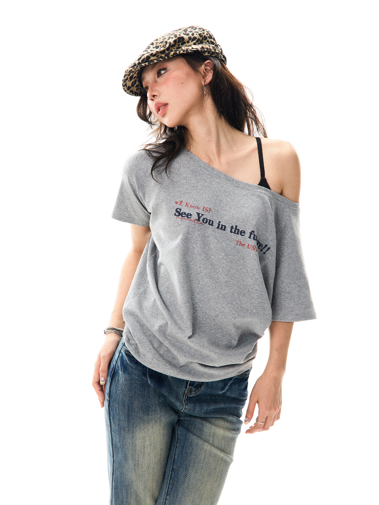 Red Off-Shoulder Short Sleeve T-Shirt for Women - Casual Spicy Girl Top, Versatile Summer 2025 Fashion, Y2K Style Red Off-Shoulder Short Sleeve T-Shirt for Women - Casual Spicy Girl Top, Versatile Summer 2025 Fashion, Y2K Style