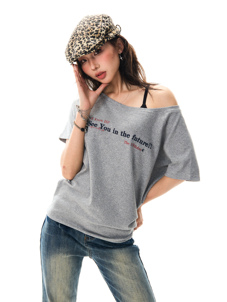 Red Off-Shoulder Short Sleeve T-Shirt for Women - Casual Spicy Girl Top, Versatile Summer 2025 Fashion, Y2K Style Red Off-Shoulder Short Sleeve T-Shirt for Women - Casual Spicy Girl Top, Versatile Summer 2025 Fashion, Y2K Style