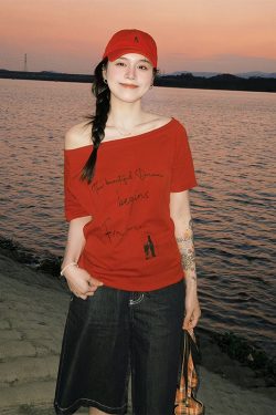 Red One-Shoulder Short Sleeve Women's Summer Letter Print Casual T-Shirt - Stylish Slanted Shoulder Top for Hot Girl Vibes