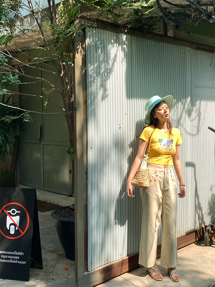 Red Printed Short Sleeve T-Shirt for Women - Vintage Summer Slim Fit Round Neck Top - Y2K Fashion Style Red Printed Short Sleeve T-Shirt for Women - Vintage Summer Slim Fit Round Neck Top - Y2K Fashion Style