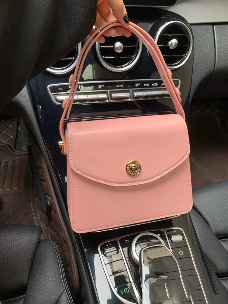 Red Retro-Style Small Square Handbag 2023, High-End Women's Crossbody Bag, Chic Shoulder Bag for Brides and Fashion Lovers Red Retro-Style Small Square Handbag 2023, High-End Women's Crossbody Bag, Chic Shoulder Bag for Brides and Fashion Lovers