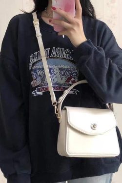 Red Retro-Style Small Square Handbag 2023, High-End Women's Crossbody Bag, Chic Shoulder Bag for Brides and Fashion Lovers