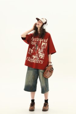 Red Short-Sleeve T-Shirt for Women with Retro Letter Print, Loose Fit College Style, Casual 90s Inspired Top