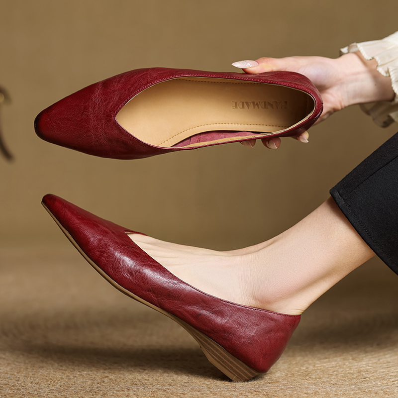 Red V-Shaped Slim-Fit Handmade Genuine Leather Slip-On Boat Shoes for Women - Stylish Artistic Design, Perfect for Chic Casual Looks Red V-Shaped Slim-Fit Handmade Genuine Leather Slip-On Boat Shoes for Women - Stylish Artistic Design, Perfect for Chic Casual Looks