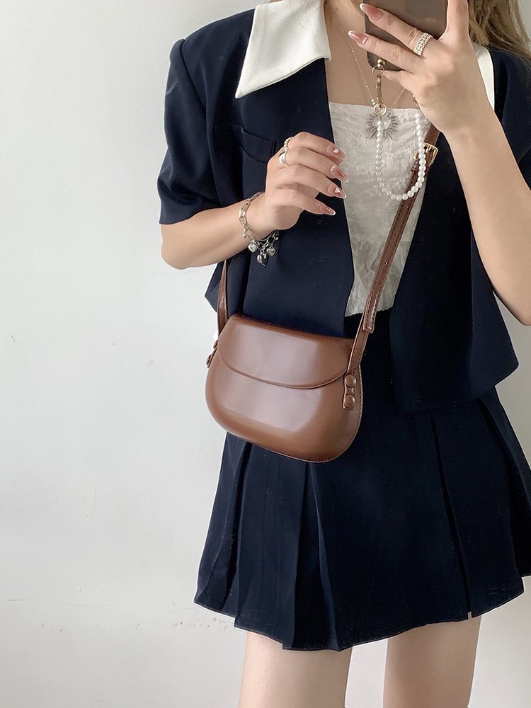 Red Vintage Saddle Handbag for Women - Minimalist Summer Crossbody Phone Bag - Small Shoulder Bag 2023 Red Vintage Saddle Handbag for Women - Minimalist Summer Crossbody Phone Bag - Small Shoulder Bag 2023