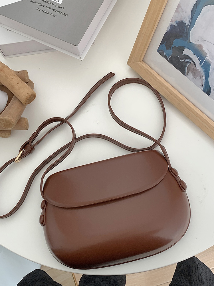 Red Vintage Saddle Handbag for Women - Minimalist Summer Crossbody Phone Bag - Small Shoulder Bag 2023 Red Vintage Saddle Handbag for Women - Minimalist Summer Crossbody Phone Bag - Small Shoulder Bag 2023