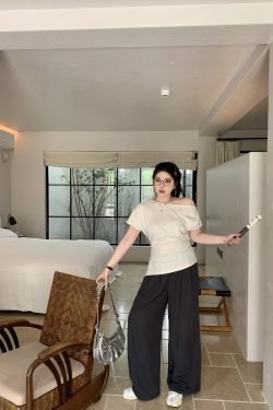 Relaxed Casual Wide-Leg Pants for Comfort - Loose Draping Long Pants Ideal for Air Conditioning and Everyday Wear