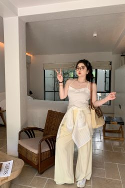 Relaxed Casual Wide-Leg Pants for Comfort - Loose Draping Long Pants Ideal for Air Conditioning and Everyday Wear