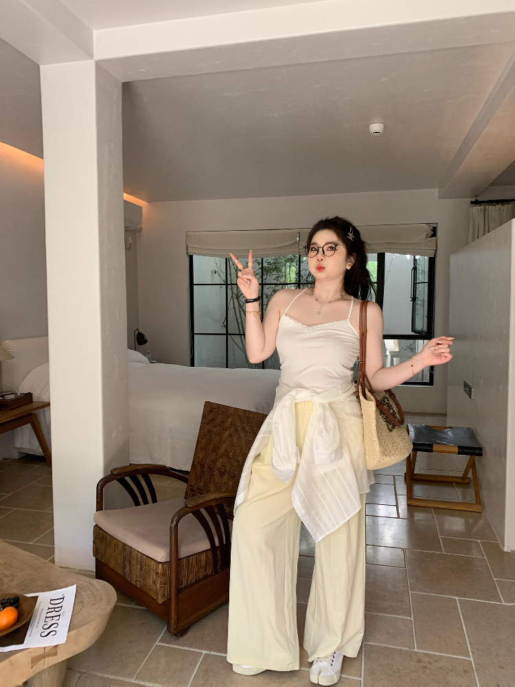 Relaxed Casual Wide-Leg Pants for Comfort - Loose Draping Long Pants Ideal for Air Conditioning and Everyday Wear Relaxed Casual Wide-Leg Pants for Comfort - Loose Draping Long Pants Ideal for Air Conditioning and Everyday Wear