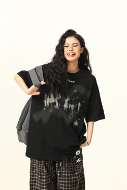 Retro Alien Print Short-Sleeve T-Shirt for Men and Women, Loose Fit Summer Top, Vintage 90s Style, Unisex Fashion Tee