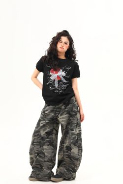 Retro American Graphic Boxy Fit T-Shirt for Women - Trendy Summer Short Sleeve Shoulder Tee, Casual Vintage Style