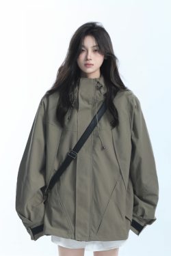 Retro American High-Neck Windbreaker Jacket for Women - Loose Waterproof Windproof Outdoor Black Jacket