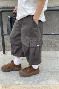Retro American-Style Loose Wide-Leg Cargo Pants with Large Pockets for Men and Women - Summer Casual Functional Shorts