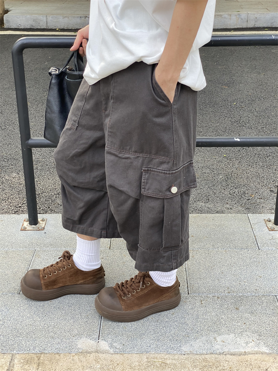 Retro American-Style Loose Wide-Leg Cargo Pants with Large Pockets for Men and Women - Summer Casual Functional Shorts Retro American-Style Loose Wide-Leg Cargo Pants with Large Pockets for Men and Women - Summer Casual Functional Shorts