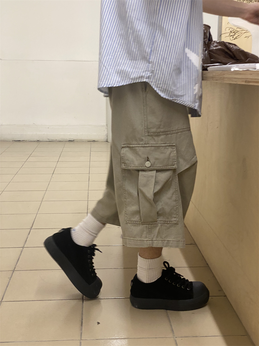 Retro American-Style Loose Wide-Leg Cargo Pants with Large Pockets for Men and Women - Summer Casual Functional Shorts Retro American-Style Loose Wide-Leg Cargo Pants with Large Pockets for Men and Women - Summer Casual Functional Shorts