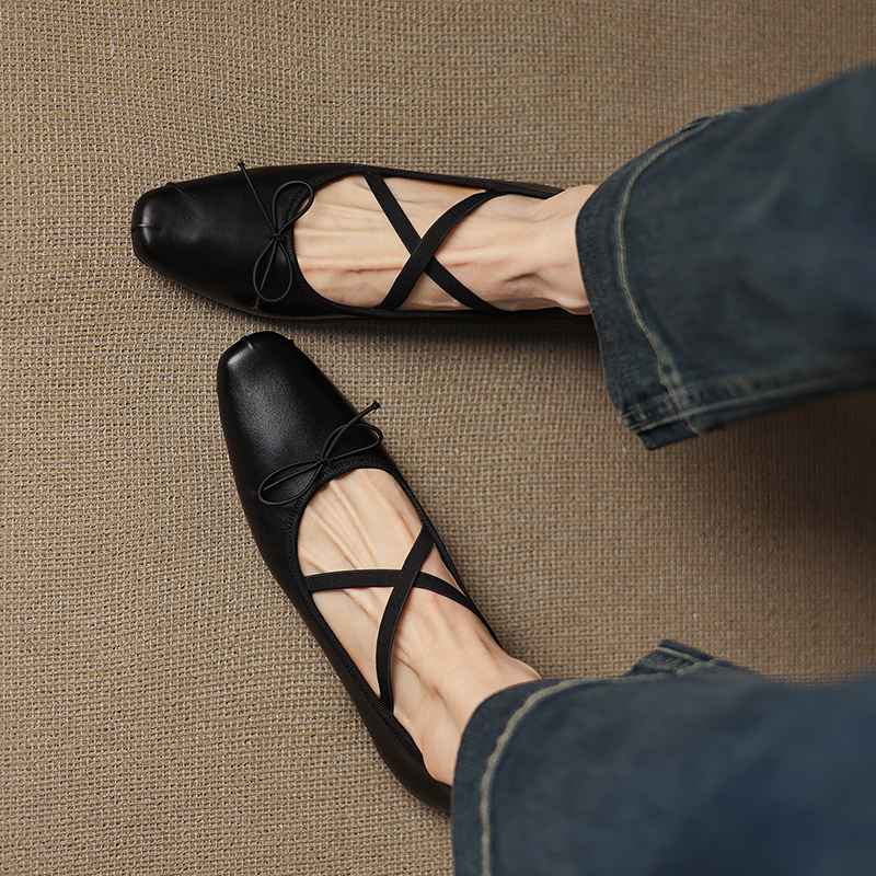 Retro Artistic Deer & Nara Handmade Genuine Leather Cross Strap Slimming Flat Ballet Shoes for Women - Y2K Fashion Style Retro Artistic Deer & Nara Handmade Genuine Leather Cross Strap Slimming Flat Ballet Shoes for Women - Y2K Fashion Style