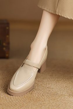 Retro British Style Thick-Soled Mary Jane Loafers for Women - Versatile Casual Leather Shoes with Italian Flair