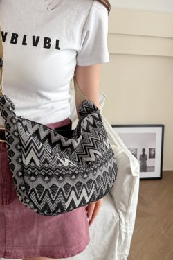 Retro Canvas Crossbody Bag for Women - Ethnic Fashion Versatile Shoulder Dumpling Bag in Lazy Style